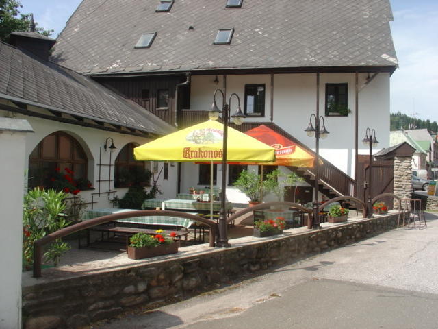 Penzion Mestansky Dum Svoboda nad Upou Exterior photo